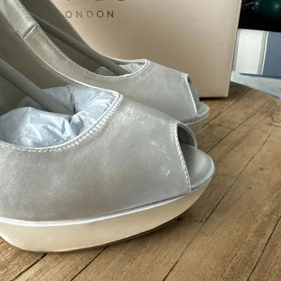 NWB Paradox London Womens Indulgence Ivory Size 7 High Heel Wedding Pump - Picture 12 of 12